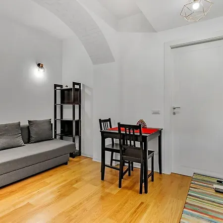 Alessia's Flat - San Luigi * מילאנו